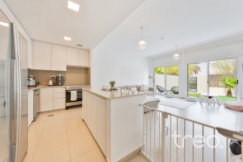 4 bedrooms Townhouse in Naseem Townhouses, UAE No. 188048 8