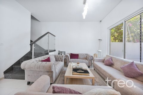 4 bedrooms Townhouse in Mudon, UAE No. 188049 4