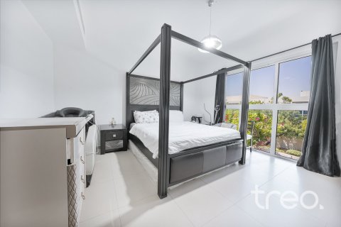 4 bedrooms Townhouse in Mudon, UAE No. 188049 12