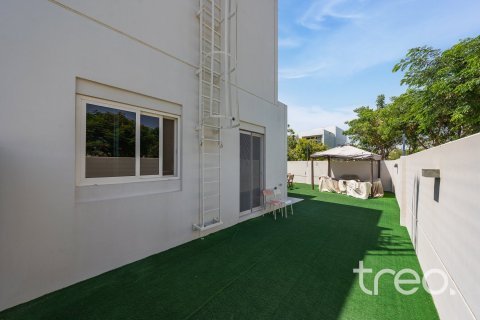 4 bedrooms Townhouse in Mudon, UAE No. 188049 10