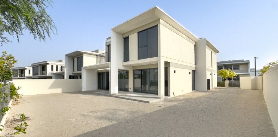 Villa de 5 dormitorios en Tilal Al Ghaf, UAE No. 150505