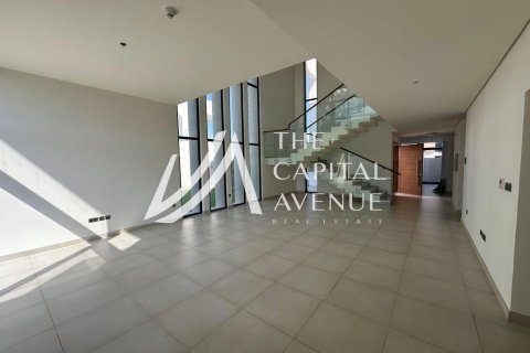 4 bedrooms Villa on the Yas Island, UAE No. 86798 9