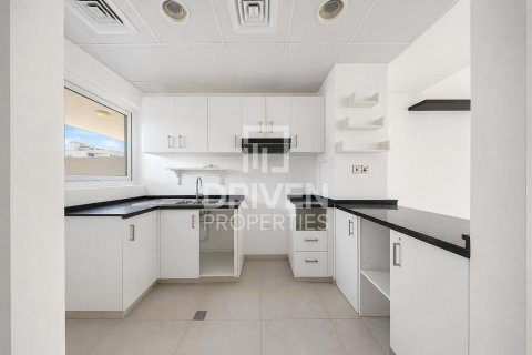 3 bedrooms Townhouse in Dubai, UAE No. 201581 12