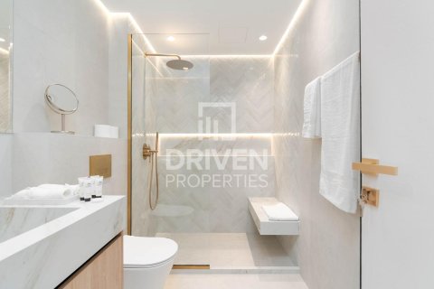 Appartement de 2 chambres à Standpoint Towers, UAE No. 202148 21