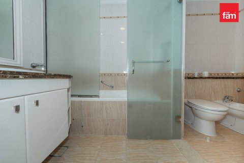 2 bedrooms Apartment in Palm Jumeirah, UAE No. 134183 19