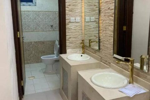 5 bedrooms Apartment in Riyadh, Saudi Arabia No. 98749 3
