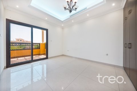 Villa de 5 dormitorios en The Villa, UAE No. 183155 14
