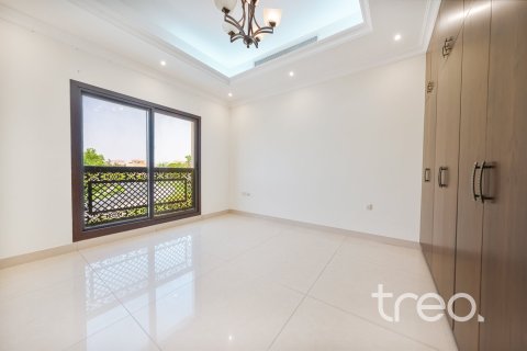 Villa de 5 dormitorios en The Villa, UAE No. 183155 11