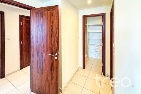 2 bedrooms Apartment in Burj Khalifa, UAE No. 173581 10