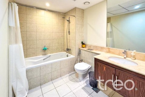 2 bedrooms Apartment in Burj Khalifa, UAE No. 173581 21