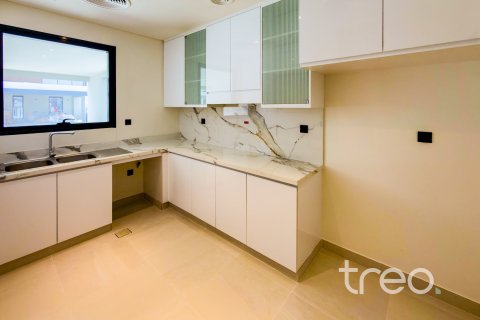 Townhouse de 3 dormitorios en Dubai, UAE No. 173584 8
