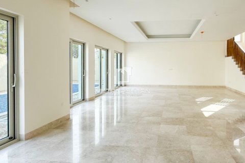 5 bedrooms Villa No. 129392 9