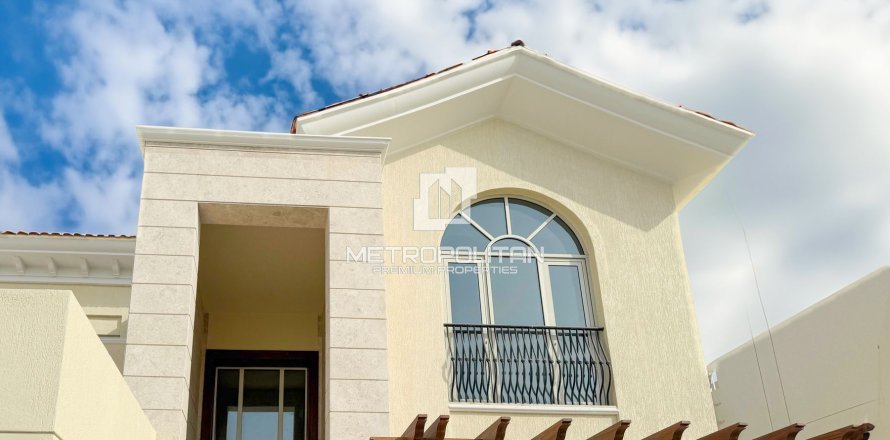 5 bedrooms Villa No. 129392