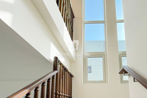 5 bedrooms Villa No. 129392 10