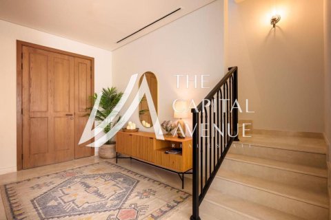 3 bedrooms Villa in Khalifa City, UAE No. 136938 4