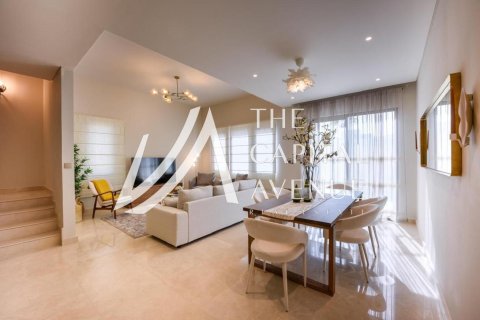 3 bedrooms Villa in Khalifa City, UAE No. 136938 3