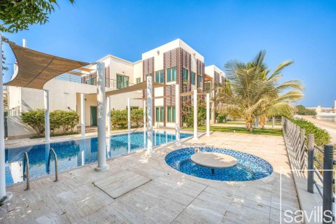 Villa de 6 dormitorios en Signature Villas, UAE No. 194278 10