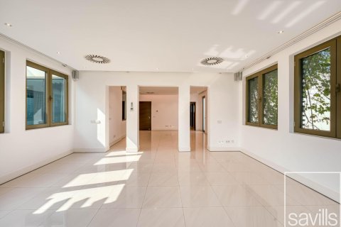 Villa de 6 dormitorios en Signature Villas, UAE No. 194278 8