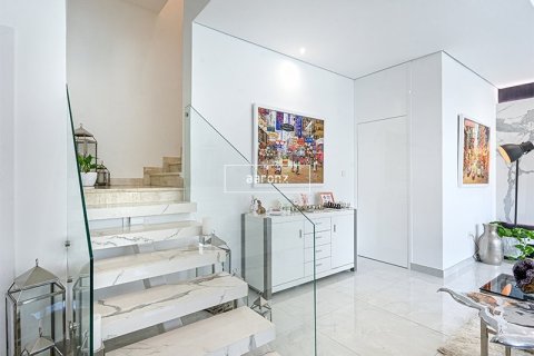3 bedrooms Apartment  No. 112584 16