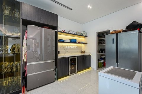3 bedrooms Apartment  No. 112584 7