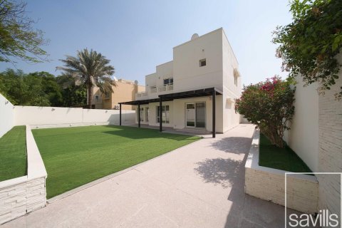 Villa de 5 dormitorios  No. 116632 2