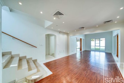 Villa de 5 dormitorios  No. 116632 12