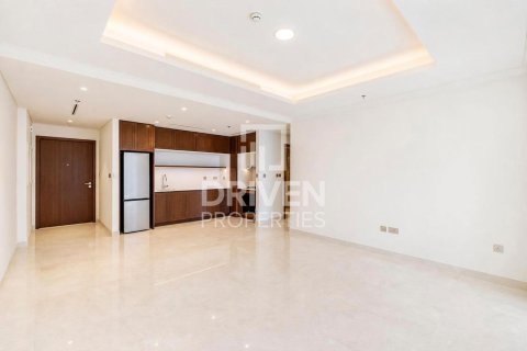 Appartement de 1 chambre à EMAAR Beachfront, UAE No. 204221