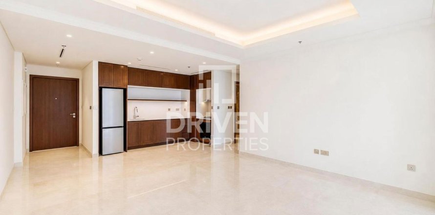 Appartement de 1 chambre à EMAAR Beachfront, UAE No. 204221