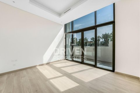 4 bedrooms Villa in District One, UAE No. 204217 8