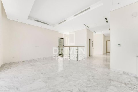 4 bedrooms Villa in District One, UAE No. 204217 17