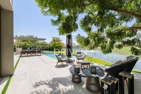 Villa de 4 chambres à Jumeirah Islands, UAE No. 85512 27