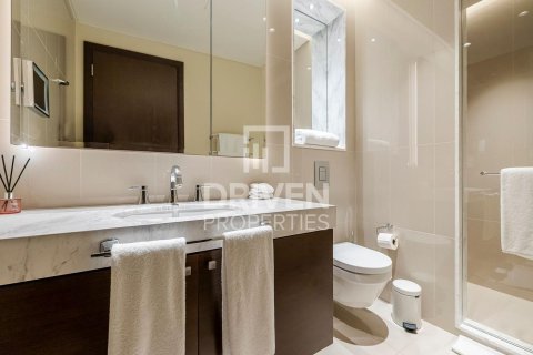 Apartment de 2 dormitorios en The Address Residence Fountain Views, UAE No. 85493 15