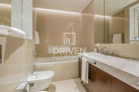 Apartment de 2 dormitorios en The Address Residence Fountain Views, UAE No. 85493 16