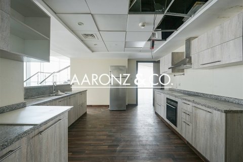 Appartement de 4 chambres  No. 132797 22