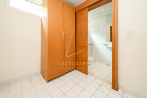 4 bedrooms Villa in Jumeirah Park, UAE No. 210895 13