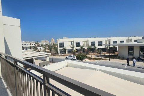 3 bedrooms Townhouse in Ras Al Khaimah, UAE No. 183939 5