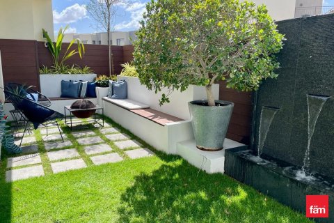 Вилла с 4 спальнями в Дубай, ОАЭ №141250 10