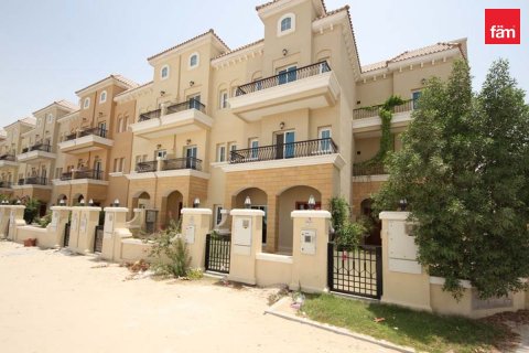 Apartment de 2 dormitorios en Dubai, UAE No. 169443 6