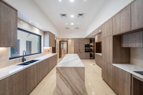Villa de 7 chambres à Emirates Hills, UAE No. 88022 12