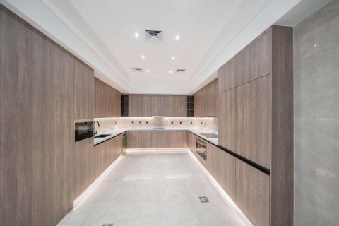 Villa de 7 chambres à Emirates Hills, UAE No. 88022 13