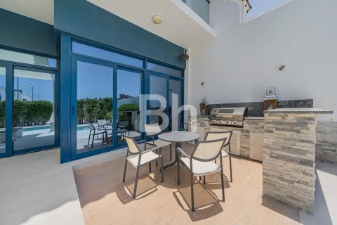 Villa de 5 dormitorios  No. 114070 13
