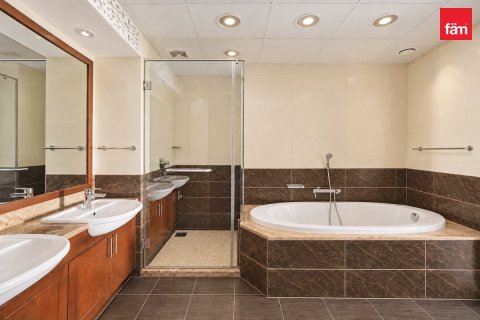 2 bedrooms Apartment in Palm Jumeirah, UAE No. 210582 10