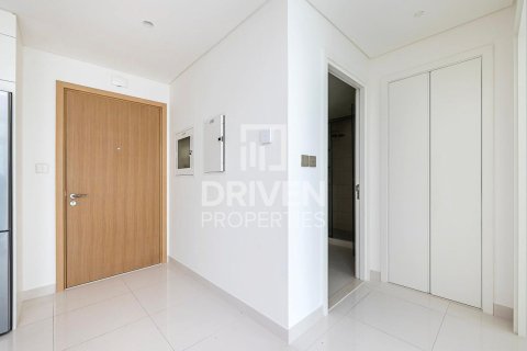 Квартира с 1 спальней в EMAAR Beachfront, ОАЭ №188571 6