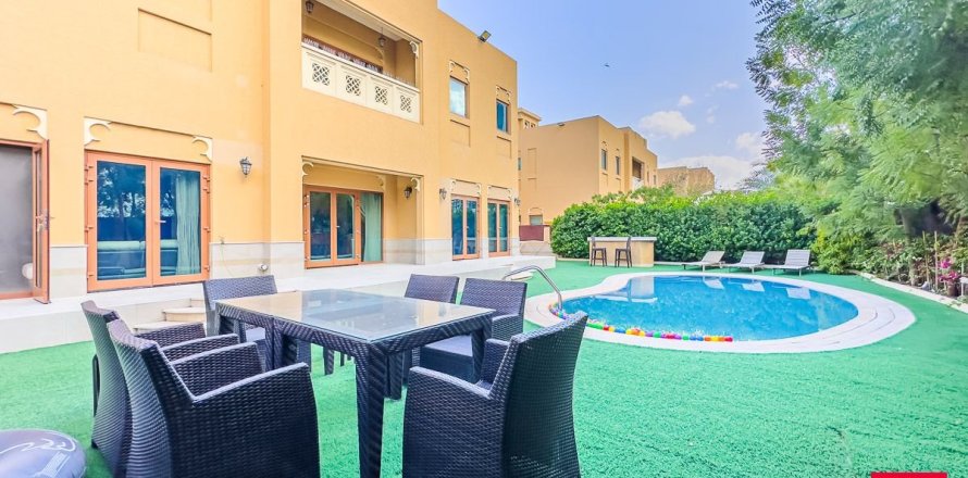 5 bedrooms Villa in Al Furjan, UAE No. 203472