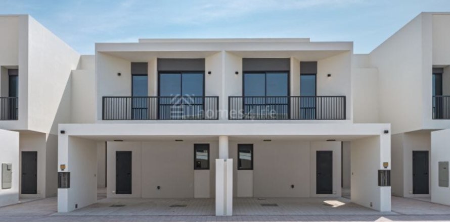 Villa de 3 dormitorios en Town Square, UAE No. 168628