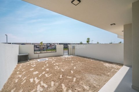 Villa de 3 dormitorios en Town Square, UAE No. 168628 25