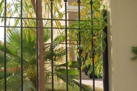 Villa de 3 dormitorios en Jumeirah Village Circle, UAE No. 168625 12