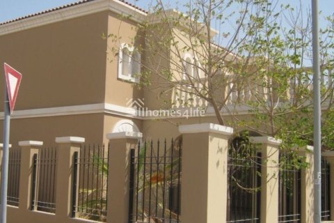 Villa de 3 dormitorios en Jumeirah Village Circle, UAE No. 168625 4