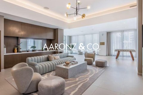 Квартира с 4 спальнями в Даунтаун Дубай (Даунтаун Бурдж Дубай), ОАЭ №136146 5