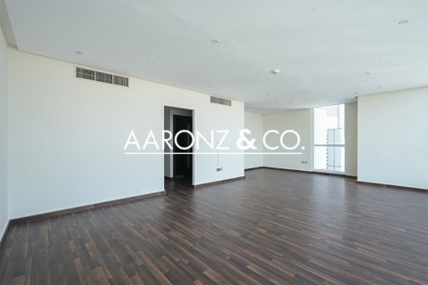 Appartement de 4 chambres à 23 Marina, UAE No. 136141 5
